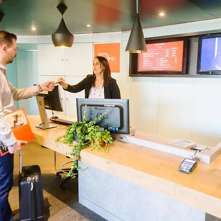 Ibis Centre Gare Отель Авиньон