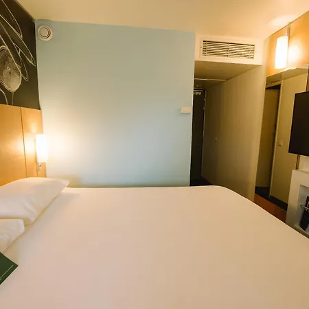 Ibis Centre Gare Авиньон